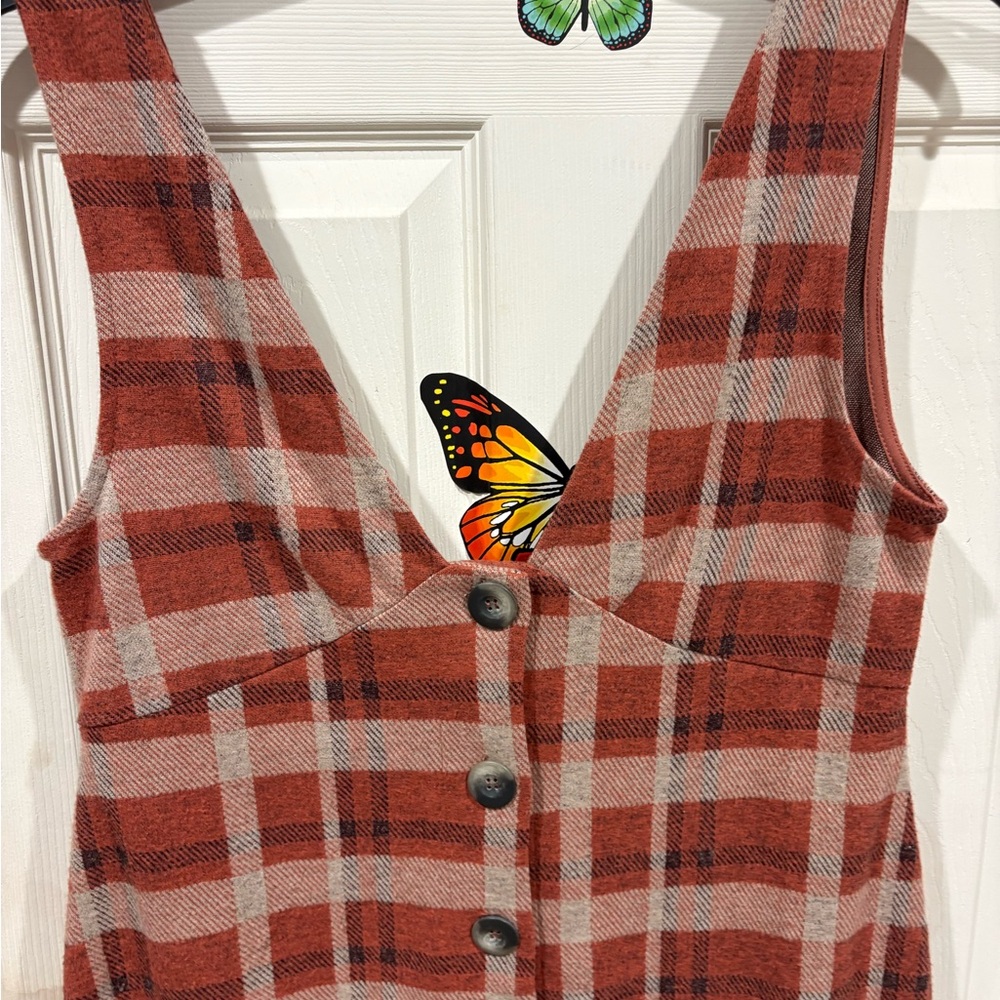 Francesca's Collections Brown Textured Garment with Pink Label